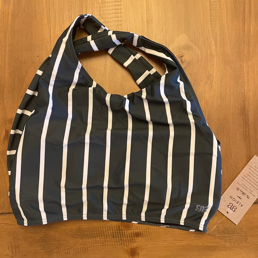 NWT Albion Tidal Wave Game Changer Swim Top Small